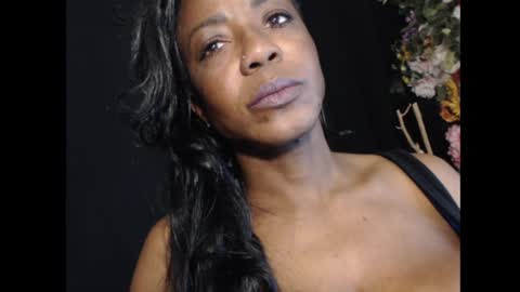 Ms. Mina online show from March 5, 4:14 pm