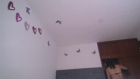 Snapshot of yinn_silver chatting on February 28, 4:10 am Yiny online show from February 28, 4:10 am