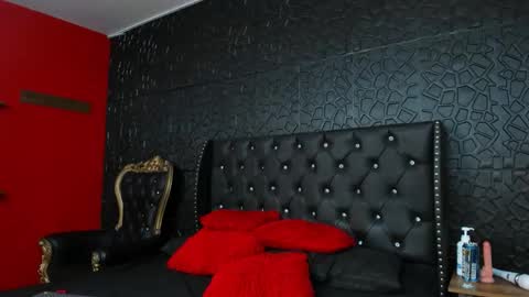 Snapshot of yiyisandoval chatting on October 10, 9:31 pm yiyisandoval online show from October 10, 9:31 pm