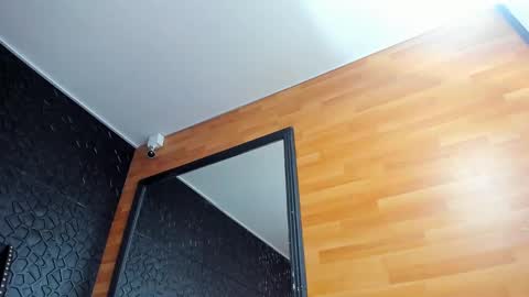 Snapshot of yiyisandoval chatting on October 3, 4:23 pm yiyisandoval online show from October 3, 4:23 pm