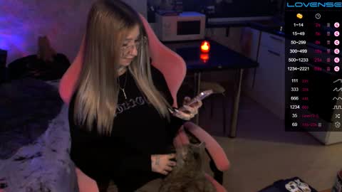     online show from December 15, 2:52 am