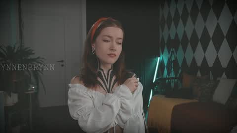 ynnenbrynn online show from December 7, 11:29 am