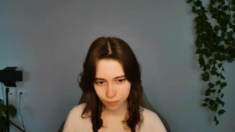 yoka_paradoxxx online show from October 19, 5:09 am