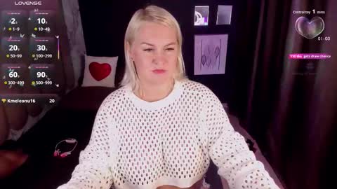 Snapshot of yolanda_kiss chatting on October 6, 8:46 pm Yolanda online show from October 6, 8:46 pm