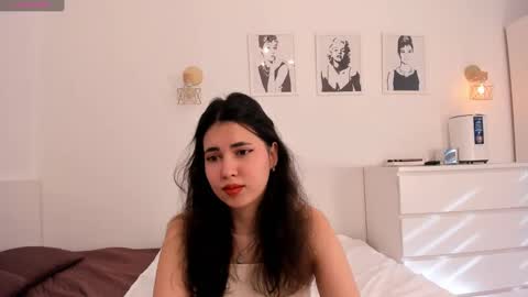 yooleen online show from February 18, 4:26 am