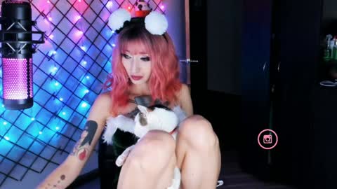 Snapshot of yoshino_san chatting on December 25, 11:53 pm you can call me Andy or yoshi 3 online show from December 25, 11:53 pm