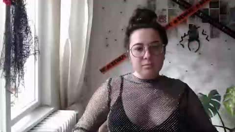 Aurora online show from October 7, 10:52 am