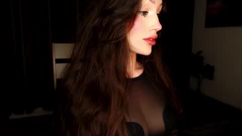 Snapshot of you_deserve chatting on March 7, 7:38 pm Sophie online show from March 7, 7:38 pm