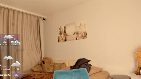 Snapshot of your__voice chatting on October 4, 6:01 pm Camilla online show from October 4, 6:01 pm