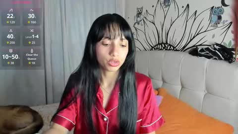 mia3 online show from October 14, 7:11 am