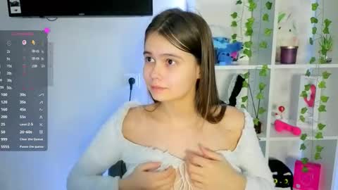 Julia Next stream  online show from March 14, 7:37 pm