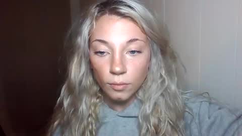 your_fav1 online show from October 25, 1:46 am