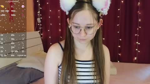 your foxy dream online show from May 10, 7:10 am