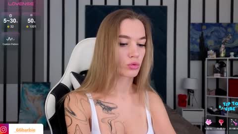 Jessica Loyd online show from December 2, 10:16 am