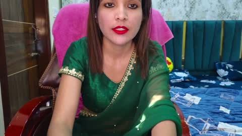 Snapshot of your_priya_77 chatting on February 4, 10:54 am sonam online show from February 4, 10:54 am