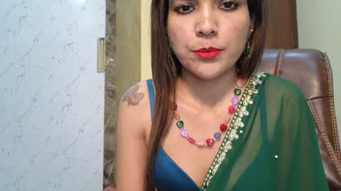 Snapshot of your_priya_77 chatting on December 26, 10:37 am sonam online show from December 26, 10:37 am
