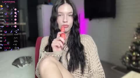 Mia  online show from January 31, 2:28 pm