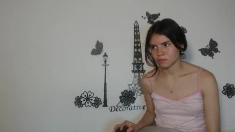 Snapshot of your_sweet_dirty_karen chatting on December 4, 9:13 pm KAREN online show from December 4, 9:13 pm