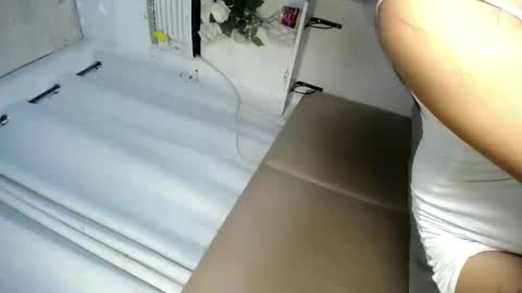 A V A online show from October 24, 2:29 am