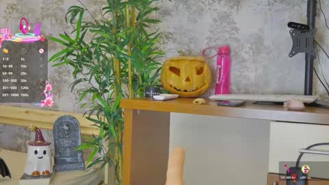 Snapshot of yourburnwish chatting on November 1, 8:13 pm Anna online show from November 1, 8:13 pm