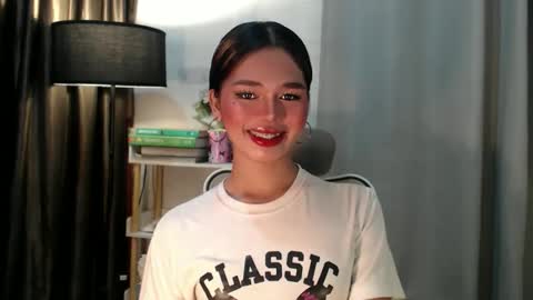 Snapshot of yourfavoratesunshine chatting on September 18, 10:03 am Sunshine online show from September 18, 10:03 am