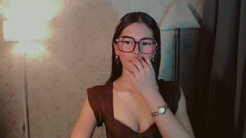 Snapshot of yourfavoratesunshine chatting on October 14, 12:08 pm Sunshine online show from October 14, 12:08 pm