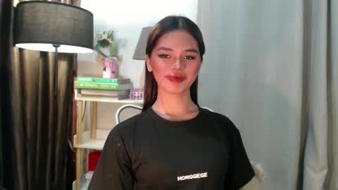 Snapshot of yourfavoratesunshine chatting on September 9, 1:44 pm Sunshine online show from September 9, 1:44 pm