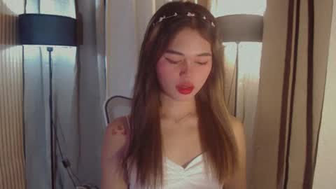 Snapshot of yourfavoratesunshine chatting on November 2, 3:32 am Sunshine online show from November 2, 3:32 am