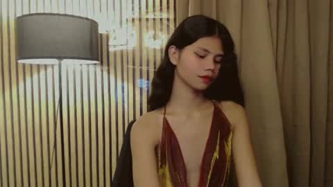 Vivian online show from November 5, 10:04 pm