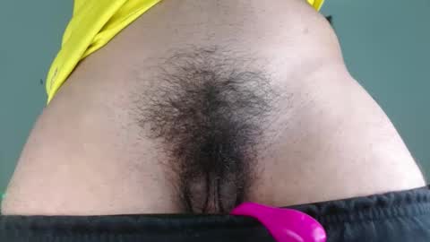 Snapshot of yourfavorite_bigclit chatting on October 8, 5:28 pm yourfavorite_bigclit online show from October 8, 5:28 pm