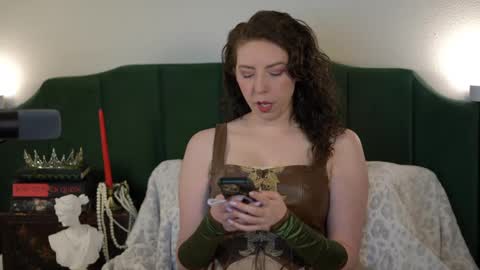 Sarlei Sar-uh-lie online show from September 29, 1:22 am