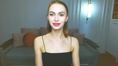 Snapshot of yourladysunshine chatting on February 15, 9:05 am Ksyusha online show from February 15, 9:05 am