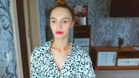 Snapshot of yourladysunshine chatting on September 13, 8:11 am Ksyusha online show from September 13, 8:11 am