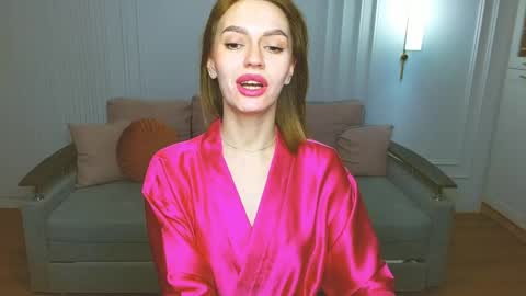 Snapshot of yourladysunshine chatting on February 16, 7:48 am Ksyusha online show from February 16, 7:48 am