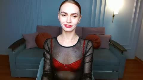 Snapshot of yourladysunshine chatting on March 6, 5:43 pm Ksyusha online show from March 6, 5:43 pm