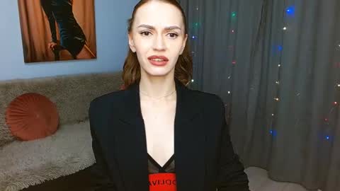 Snapshot of yourladysunshine chatting on January 25, 7:49 am Ksyusha online show from January 25, 7:49 am