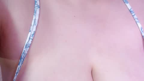 Amina online show from January 15, 1:11 am