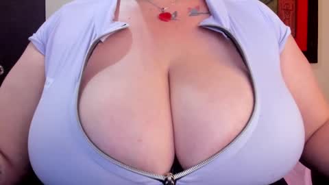 Milla 3 online show from February 12, 9:54 pm