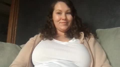 yournewbigmama online show from December 15, 7:53 pm