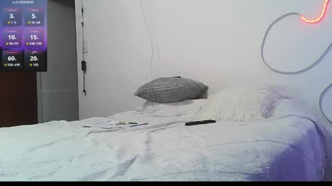 Serena online show from April 12, 4:04 am