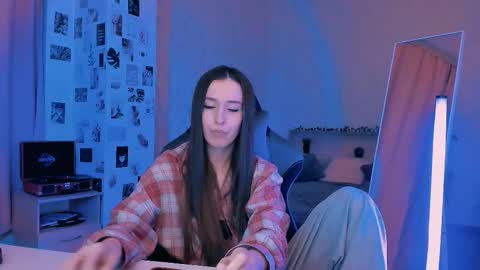 Eva online show from October 2, 8:36 pm