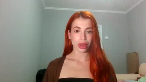 babyJuli online show from November 25, 3:25 pm