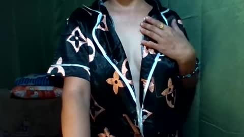 im MAY online show from December 5, 1:58 am