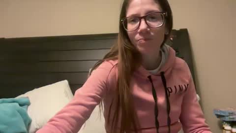 yourstrulylivy online show from February 18, 2:49 am