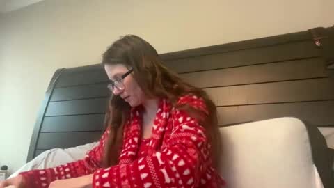 yourstrulylivy online show from January 30, 6:32 pm
