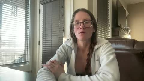 yourstrulylivy online show from January 13, 8:48 pm