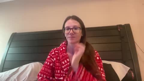 yourstrulylivy online show from February 10, 2:59 pm