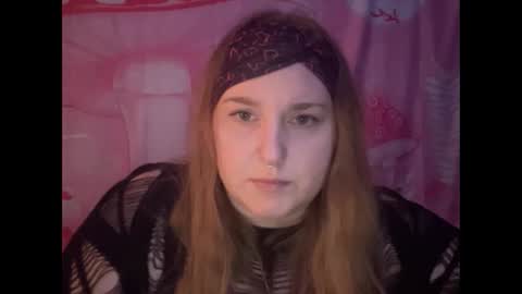 Snapshot of yourthickgingergoddess chatting on February 28, 11:45 pm yourthickgingergoddess online show from February 28, 11:45 pm