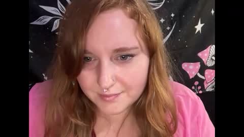 Snapshot of yourthickgingergoddess chatting on September 23, 8:12 am yourthickgingergoddess online show from September 23, 8:12 am