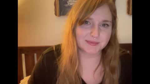 Snapshot of yourthickgingergoddess chatting on March 6, 5:14 am yourthickgingergoddess online show from March 6, 5:14 am